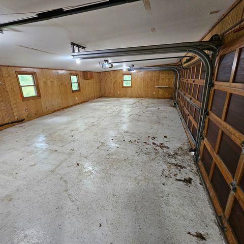 13616 Route 176, Woodstock, IL 60098