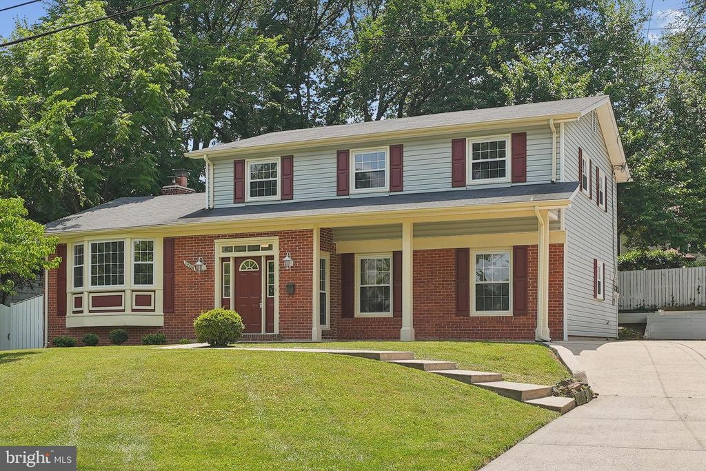 11704 MILBERN DR, Potomac, MD 20854