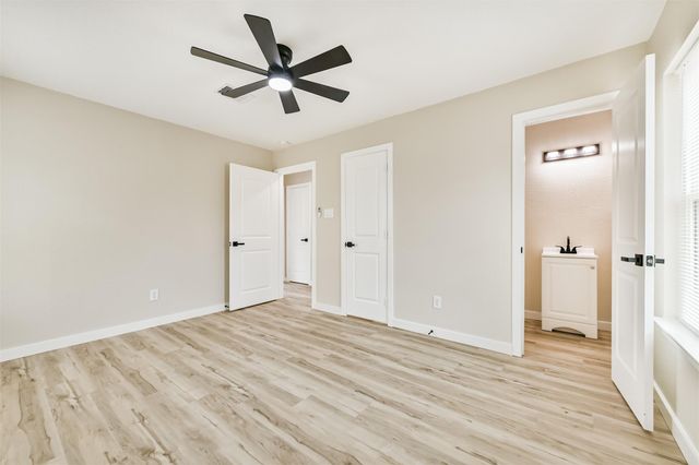 5527 Lakefield Drive, Houston, TX 77033