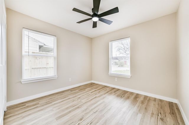 5527 Lakefield Drive, Houston, TX 77033