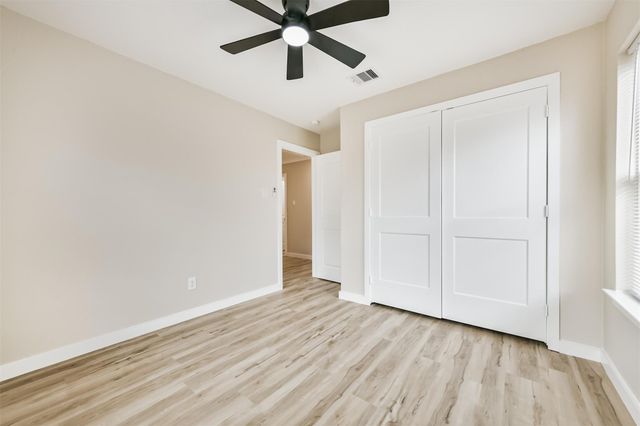 5527 Lakefield Drive, Houston, TX 77033