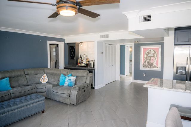 104500 Overseas Hwy Apt B204, Key Largo, FL 33037