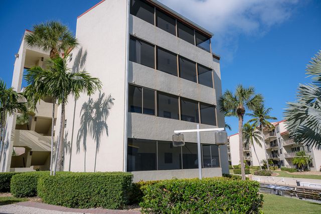 104500 Overseas Hwy Apt B204, Key Largo, FL 33037