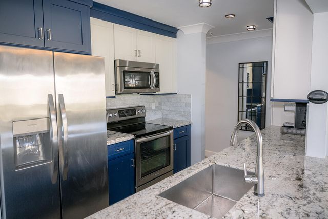 104500 Overseas Hwy Apt B204, Key Largo, FL 33037