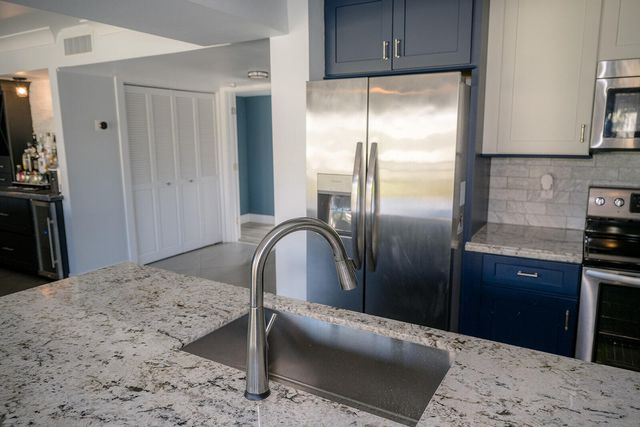 104500 Overseas Hwy Apt B204, Key Largo, FL 33037