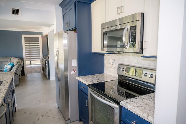 104500 Overseas Hwy Apt B204, Key Largo, FL 33037