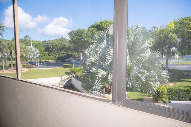 104500 Overseas Hwy Apt B204, Key Largo, FL 33037