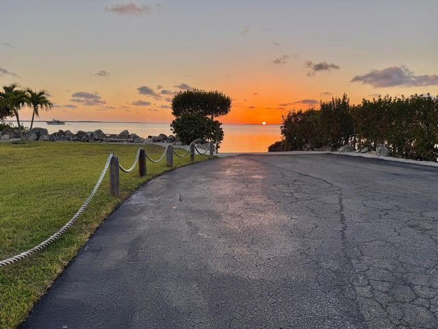 104500 Overseas Hwy Apt B204, Key Largo, FL 33037