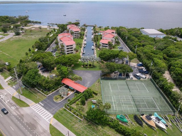 104500 Overseas Hwy Apt B204, Key Largo, FL 33037