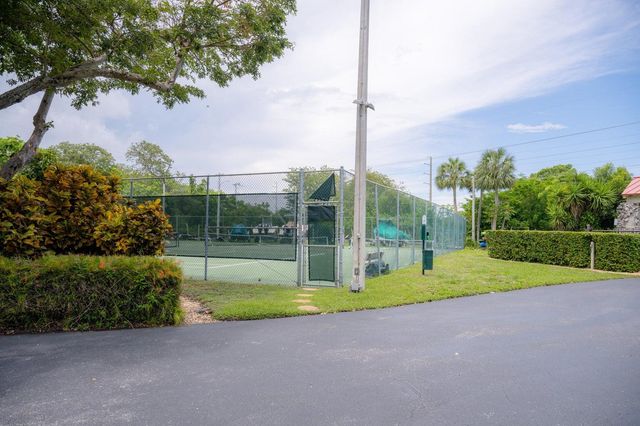 104500 Overseas Hwy Apt B204, Key Largo, FL 33037