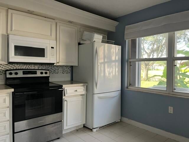 11 AMHERST Court D, Royal Palm Beach, FL 33411