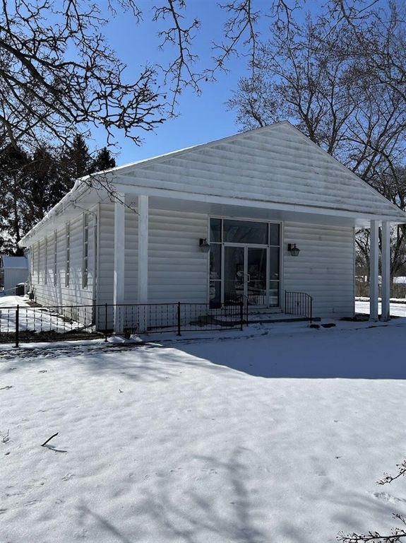 2451 Spansail, Niles, MI 49120