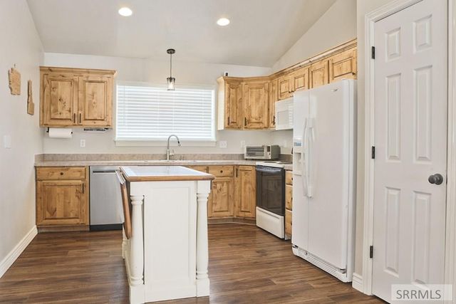 1146 S Curlew Drive, Ammon, ID 83406