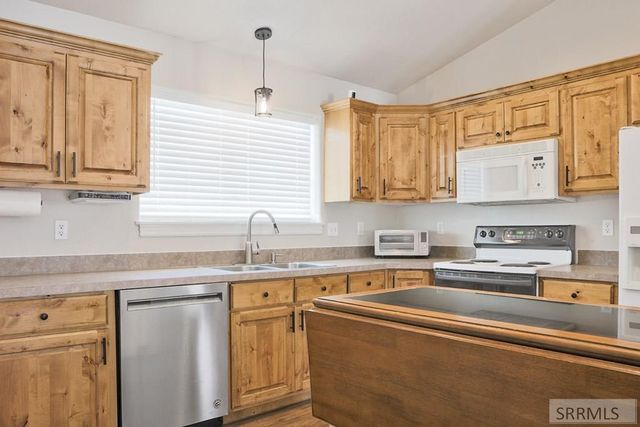 1146 S Curlew Drive, Ammon, ID 83406