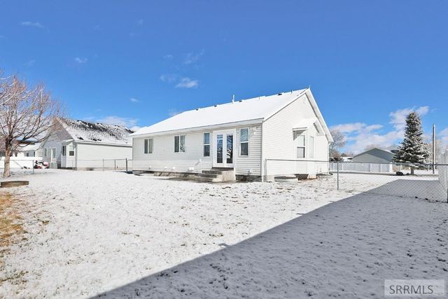 1146 S Curlew Drive, Ammon, ID 83406