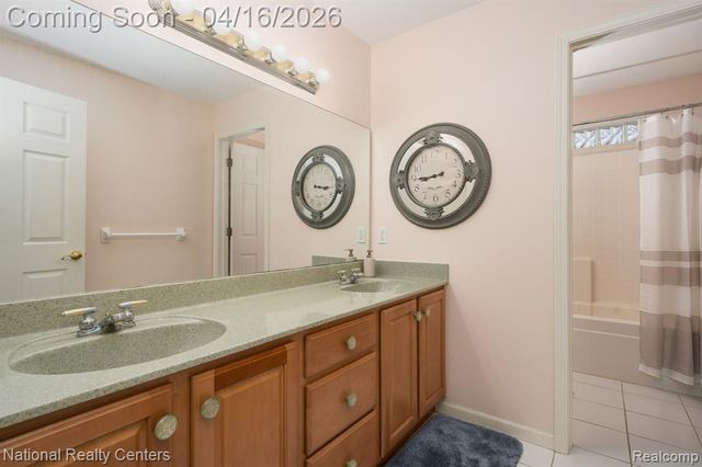 10219 Mill Pointe Drive, Goodrich, MI 48438