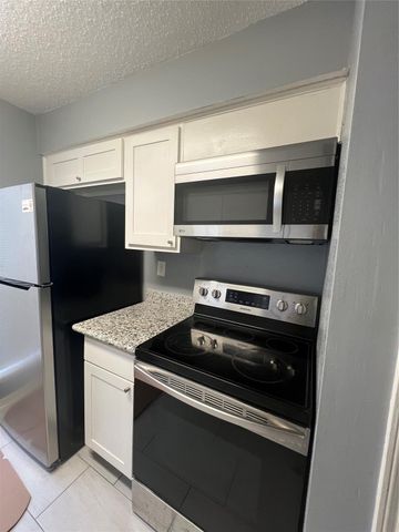 3724 Woodchase Drive 3724, Houston, TX 77042