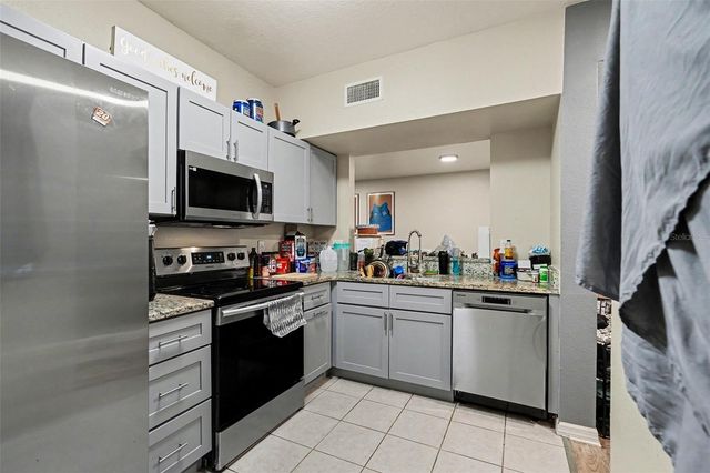 9517 AMBERDALE COURT 102, Riverview, FL 33578