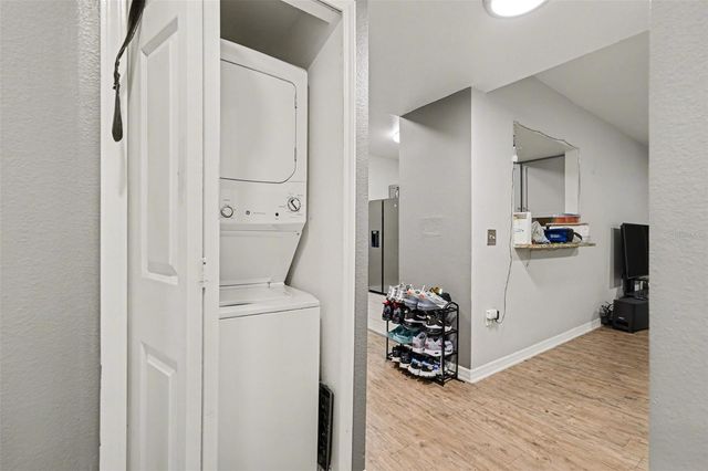 9517 AMBERDALE COURT 102, Riverview, FL 33578