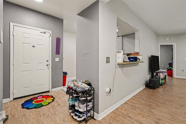 9517 AMBERDALE COURT 102, Riverview, FL 33578