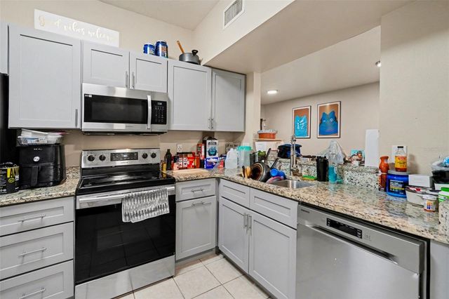 9517 AMBERDALE COURT 102, Riverview, FL 33578