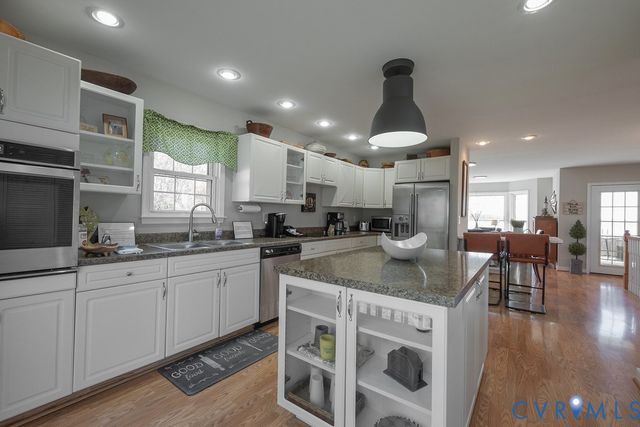 6608 Morattico Rd, Lancaster, VA 22523