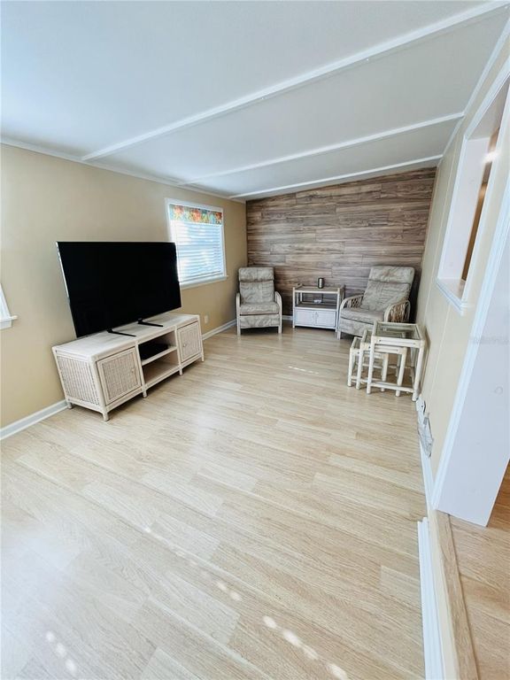 Image 20 of property listing at 6506 NEBRASKA STREET, Bradenton, FL 34207