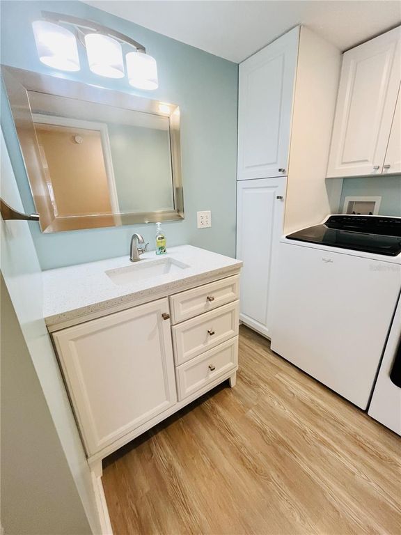 Image 26 of property listing at 6506 NEBRASKA STREET, Bradenton, FL 34207