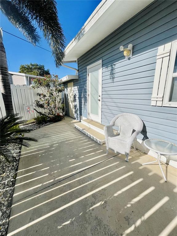 Image 49 of property listing at 6506 NEBRASKA STREET, Bradenton, FL 34207