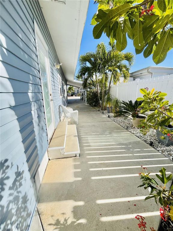 Image 52 of property listing at 6506 NEBRASKA STREET, Bradenton, FL 34207