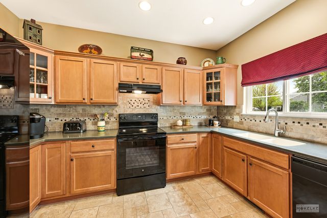 6102 Pheasant Ridge Drive, Plainfield, IL 60586