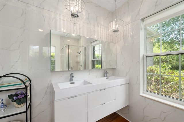 3526 NW 18TH AVENUE, Gainesville, FL 32605
