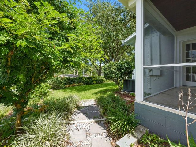 1426 CRESTVIEW DRIVE, Mount Dora, FL 32757