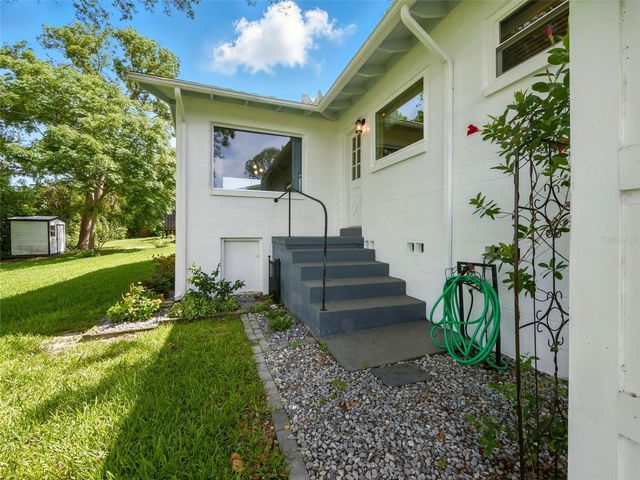 1426 CRESTVIEW DRIVE, Mount Dora, FL 32757