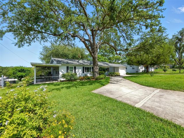 1426 CRESTVIEW DRIVE, Mount Dora, FL 32757
