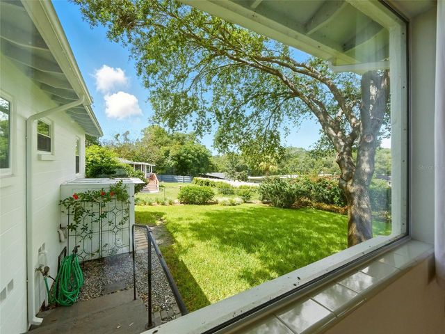 1426 CRESTVIEW DRIVE, Mount Dora, FL 32757