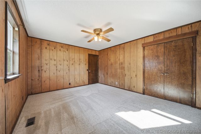 971 Wood Lake Drive, Sand Springs, OK 74063