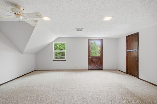 971 Wood Lake Drive, Sand Springs, OK 74063