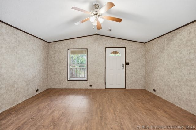971 Wood Lake Drive, Sand Springs, OK 74063