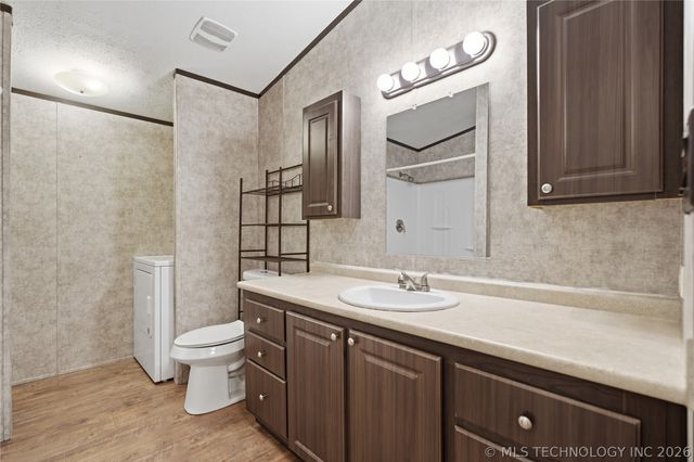 971 Wood Lake Drive, Sand Springs, OK 74063