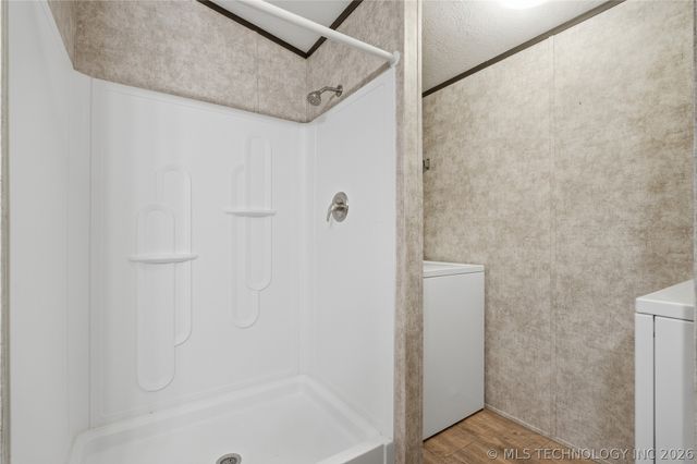 971 Wood Lake Drive, Sand Springs, OK 74063