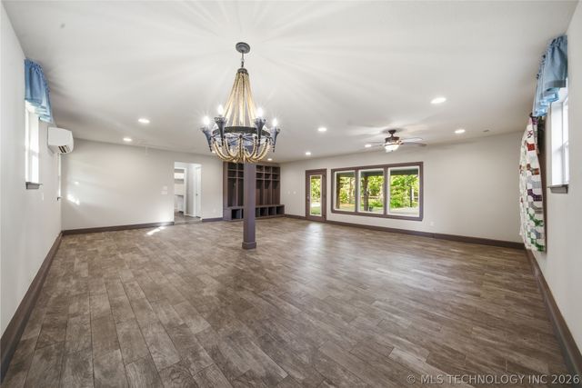 971 Wood Lake Drive, Sand Springs, OK 74063