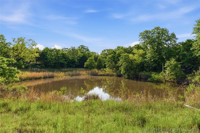 971 Wood Lake Drive, Sand Springs, OK 74063