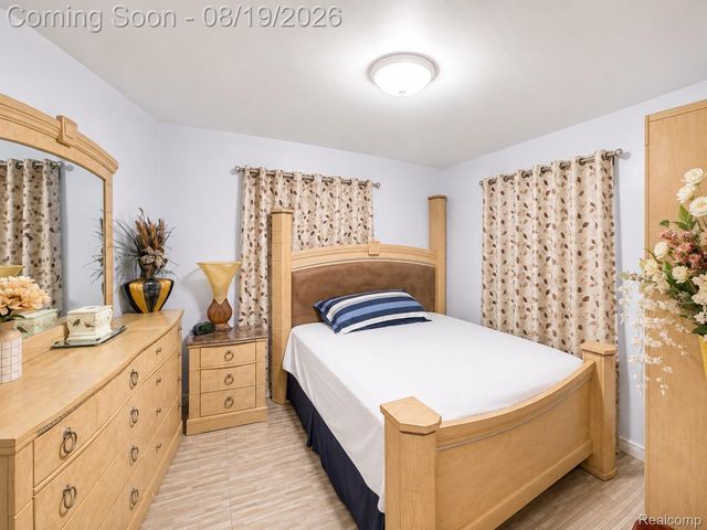 12021 Buffalo Street, Hamtramck, MI 48212