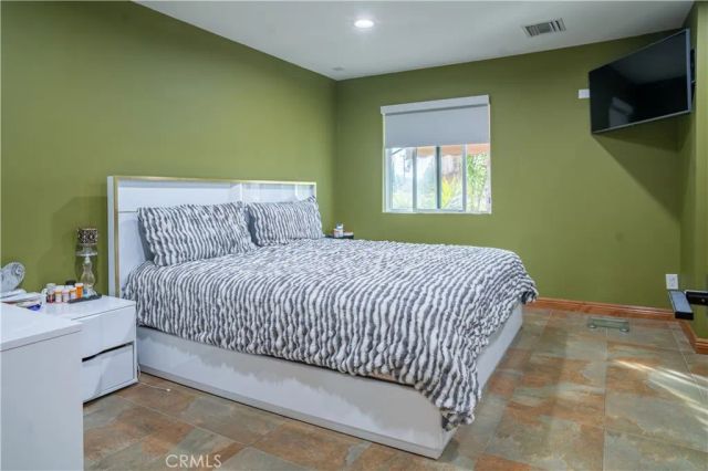 6930 Balcom, Reseda, CA 91335