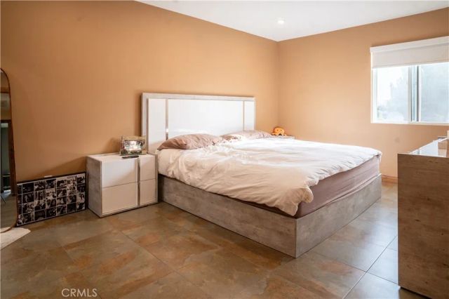 6930 Balcom, Reseda, CA 91335