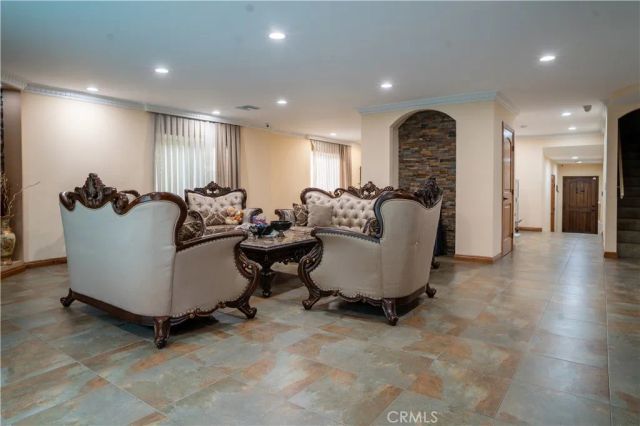 6930 Balcom, Reseda, CA 91335