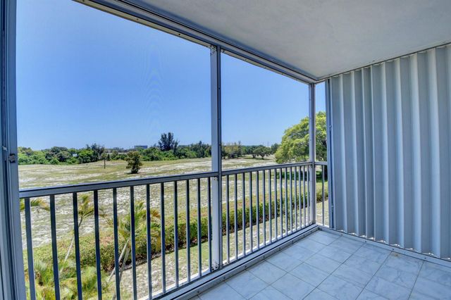 5500 NW 2nd Avenue 418, Boca Raton, FL 33487