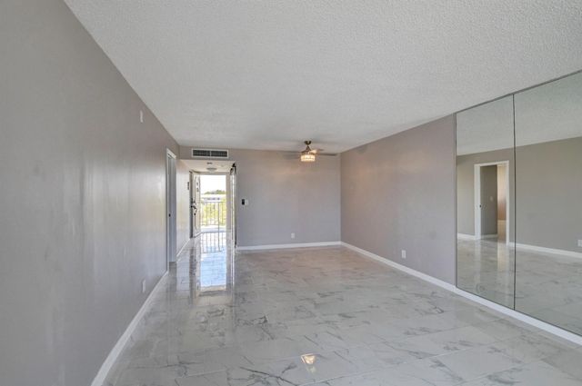 5500 NW 2nd Avenue 418, Boca Raton, FL 33487