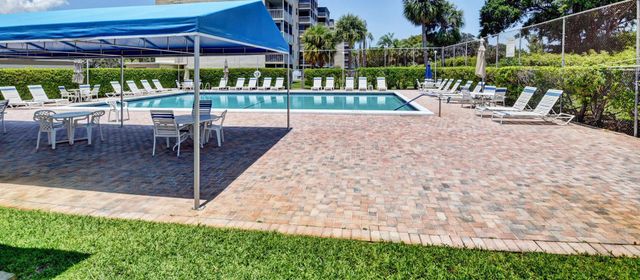 5500 NW 2nd Avenue 418, Boca Raton, FL 33487